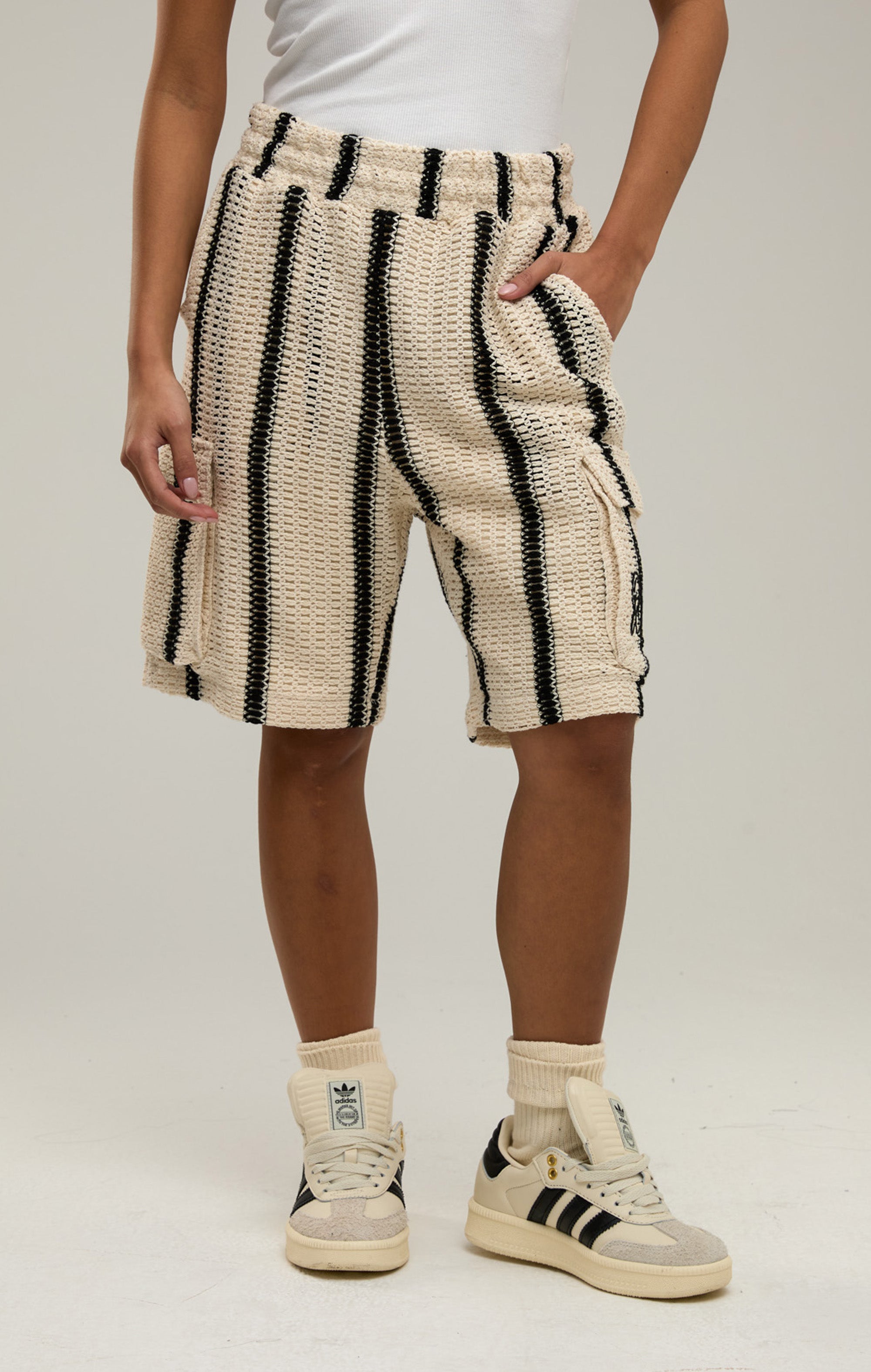 DESERT STRIPE CROCHET SHORTS