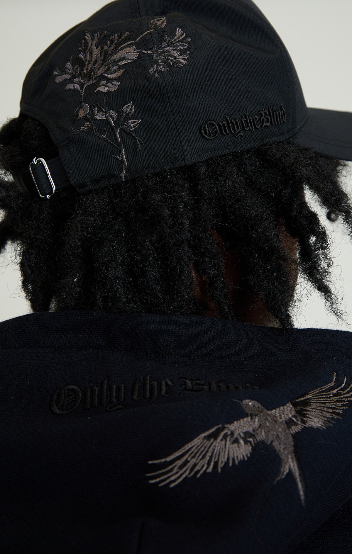 MIDNIGHT BLOOM CAP
