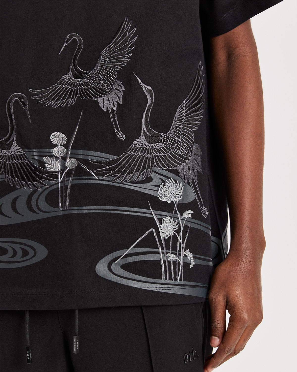 Dark Crane T-shirt - ONLY THE BLIND™