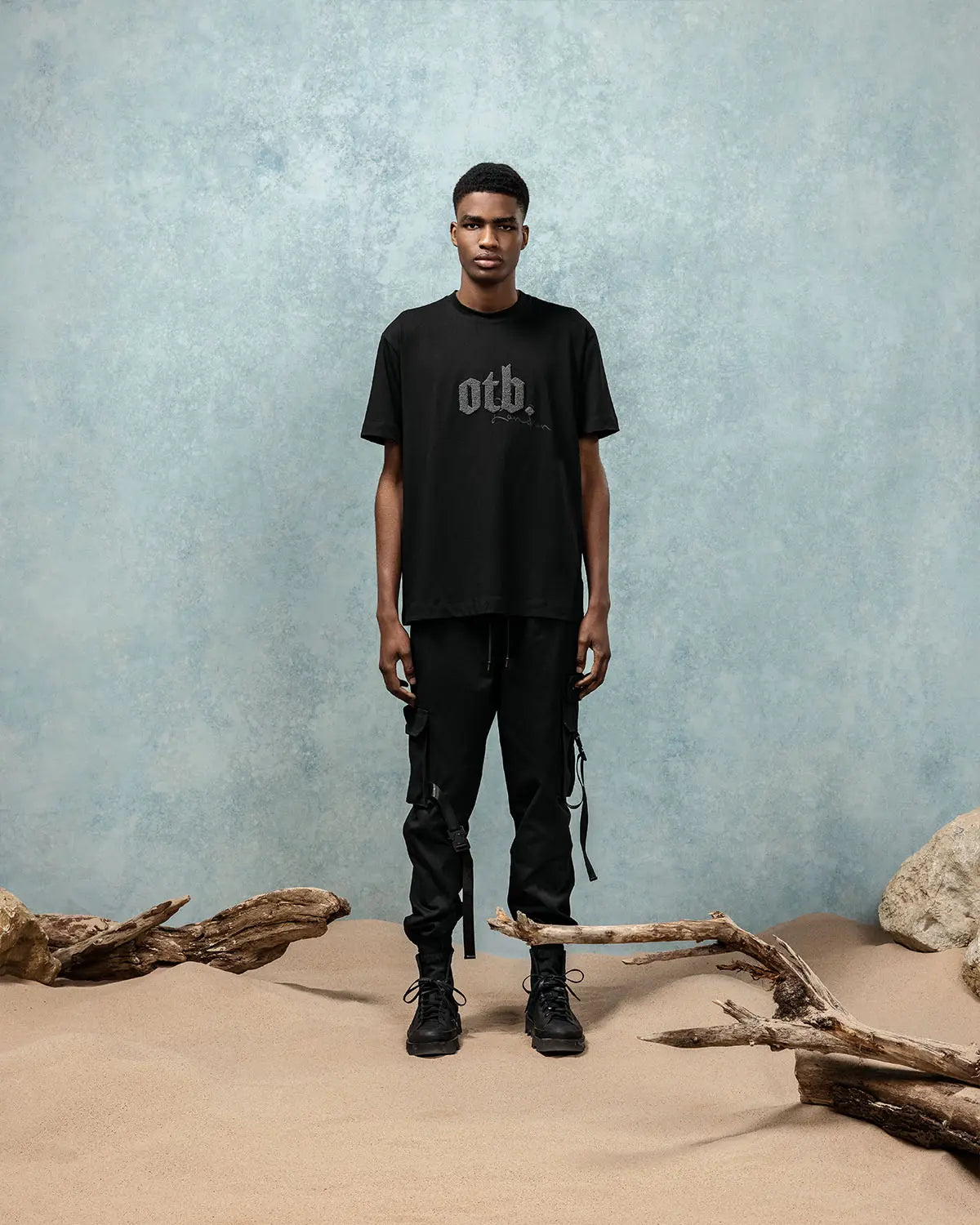 Onyx Strapped Cargos - ONLY THE BLIND™