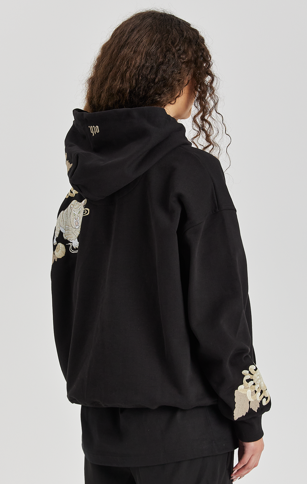 BLACK KODA TIGER HOODIE