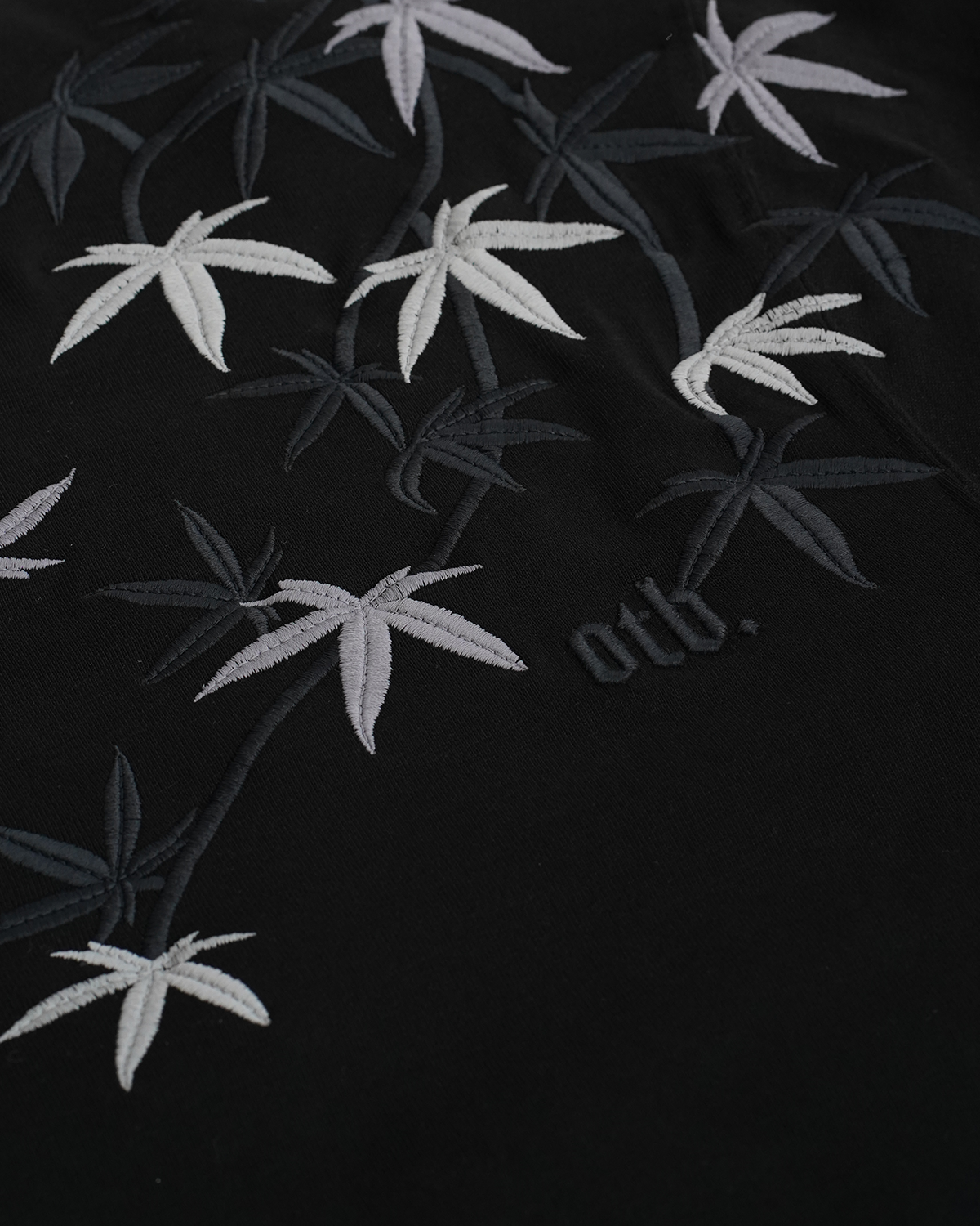 Black Maple Embroidered T-shirt - ONLY THE BLIND™