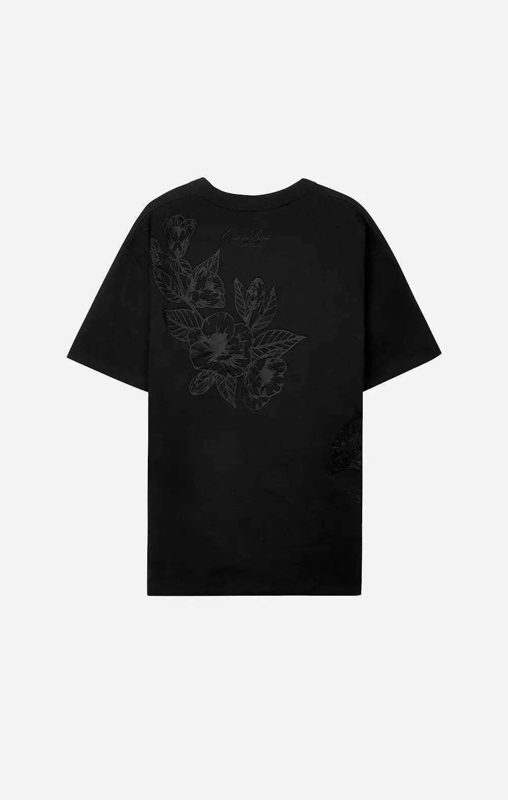 BLACK FLORAL EMBROIDERED T-SHIRT