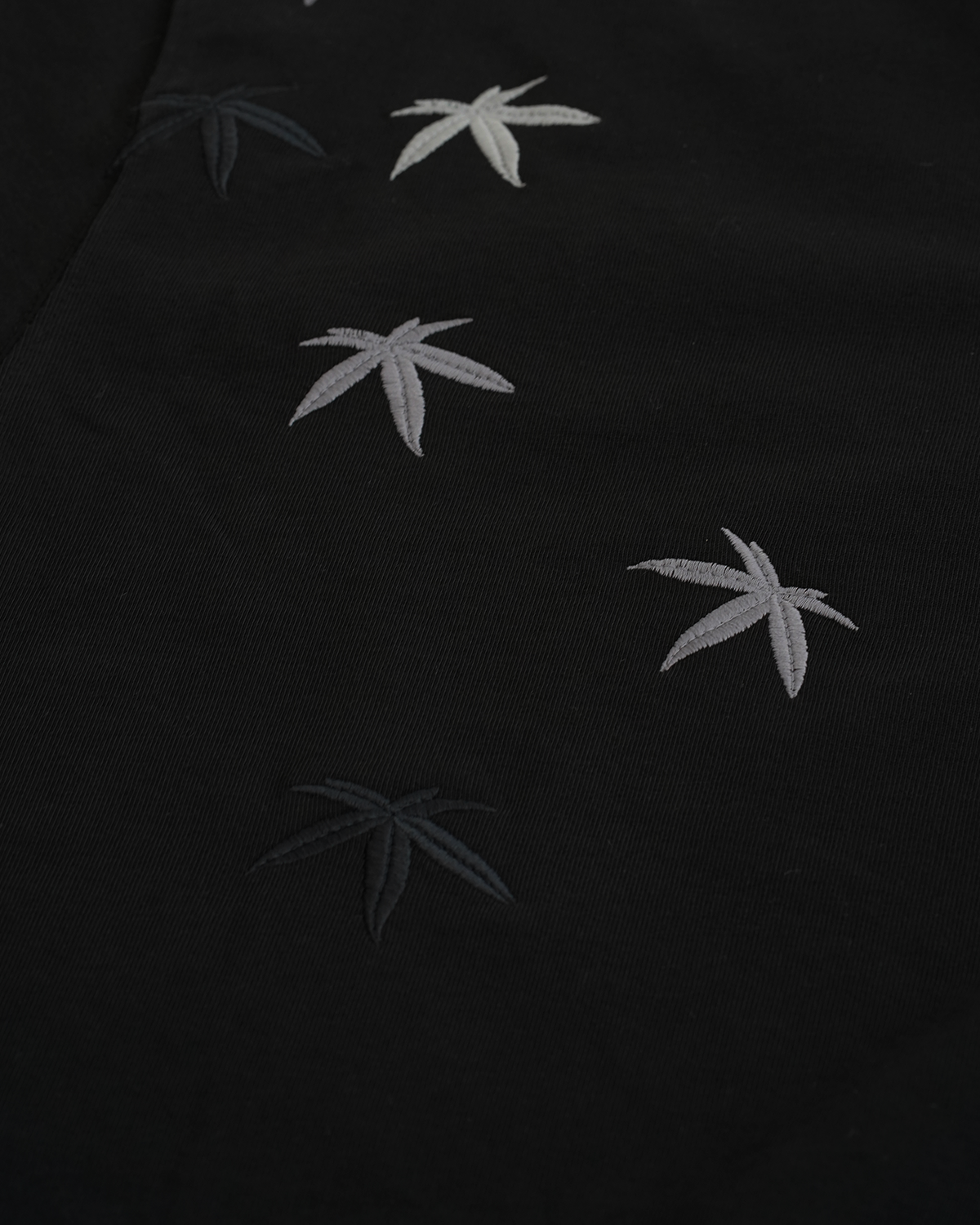 Black Maple Embroidered T-shirt - ONLY THE BLIND™