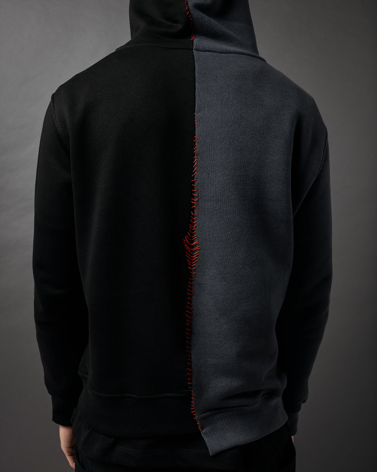 Tulip Split Embroidered Sweatshirt
